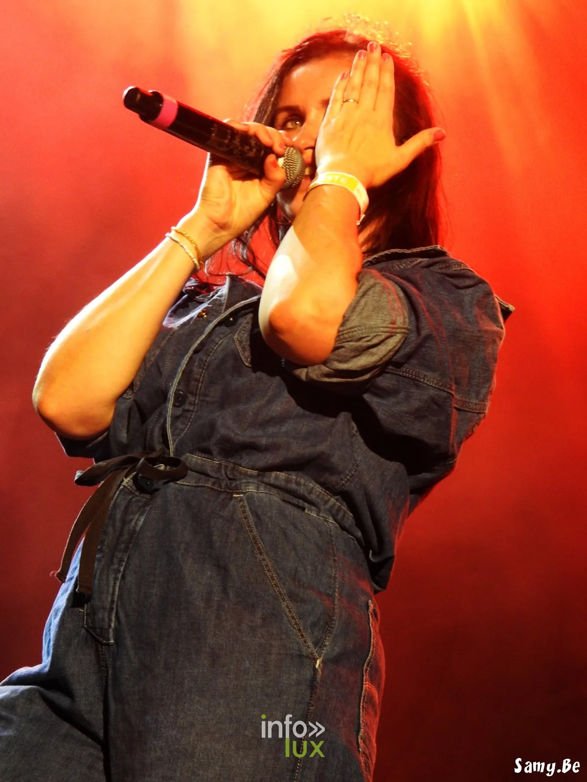 Le groupe Mr Cover en concert au Doudou 2026 à Mons