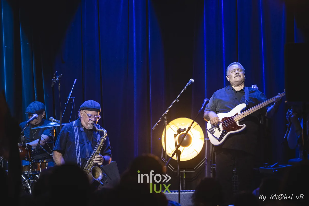 War en concert a De Centrale (Gand), 27 mai 2026 — 50th Anniversary Tour, photo 29 par Michel van Rhijn