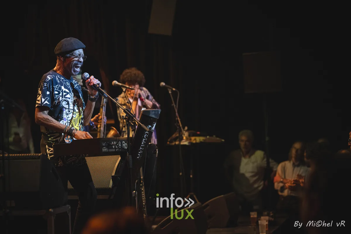 War en concert a De Centrale (Gand), 27 mai 2026 — 50th Anniversary Tour, photo 37 par Michel van Rhijn