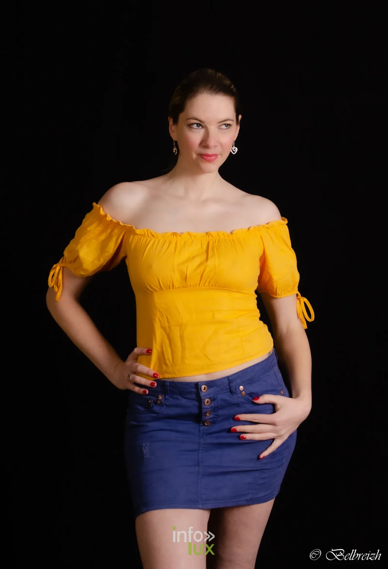 Wendy en portrait exterieur, mannequin originaire de Rendeux