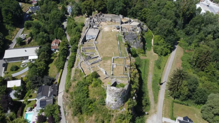 1000 ans - 20 ans à Wanze
