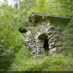 La chapelle de la Bonne Dame et sa source, à Sainte-Ode