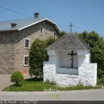 La petite chapelle du Carrefour de Vaux-Chavanne, Manhay