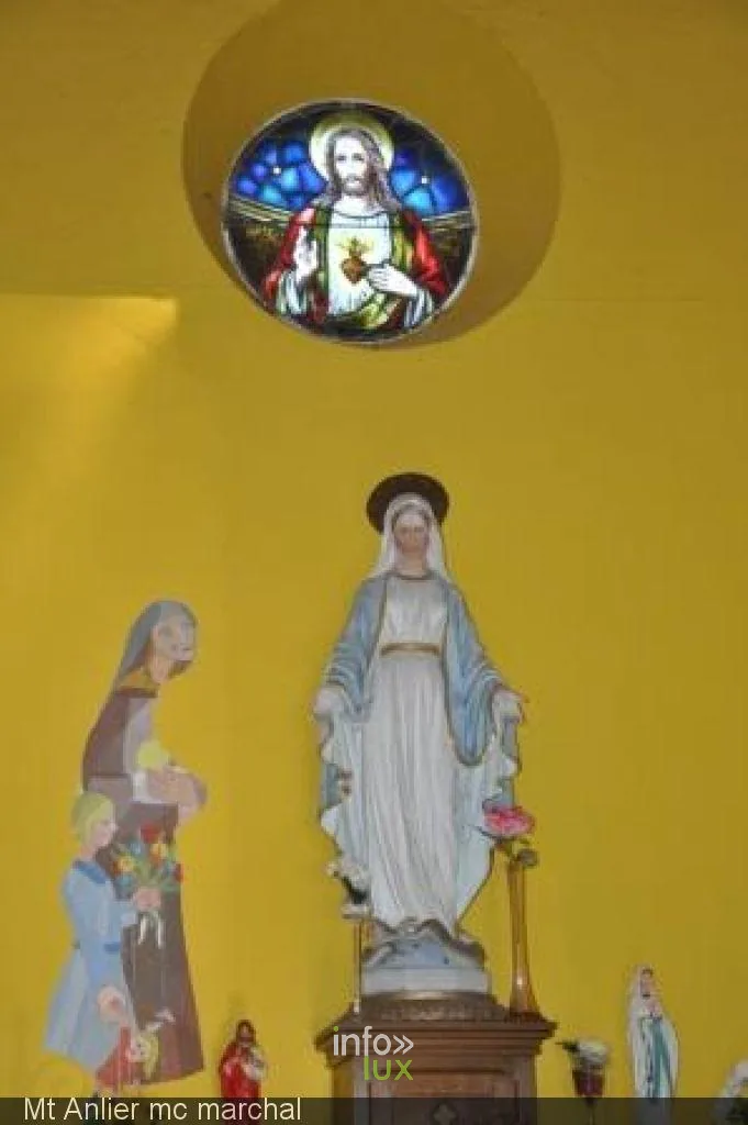 L'intérieur de la chapelle de l'Espérance