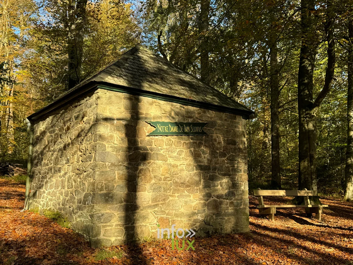 La chapelle Notre-Dame de Bon Secours d'Arville, en pleine forêt de Saint-Hubert