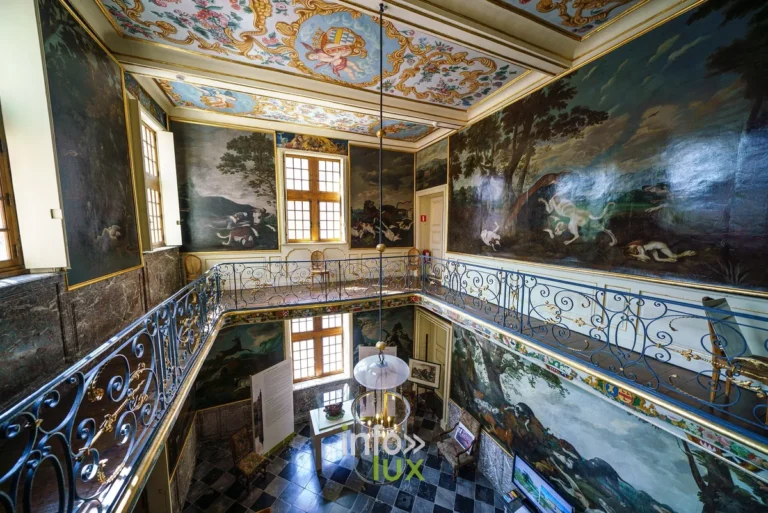 Le château et les jardins de Freÿr sur Meuse