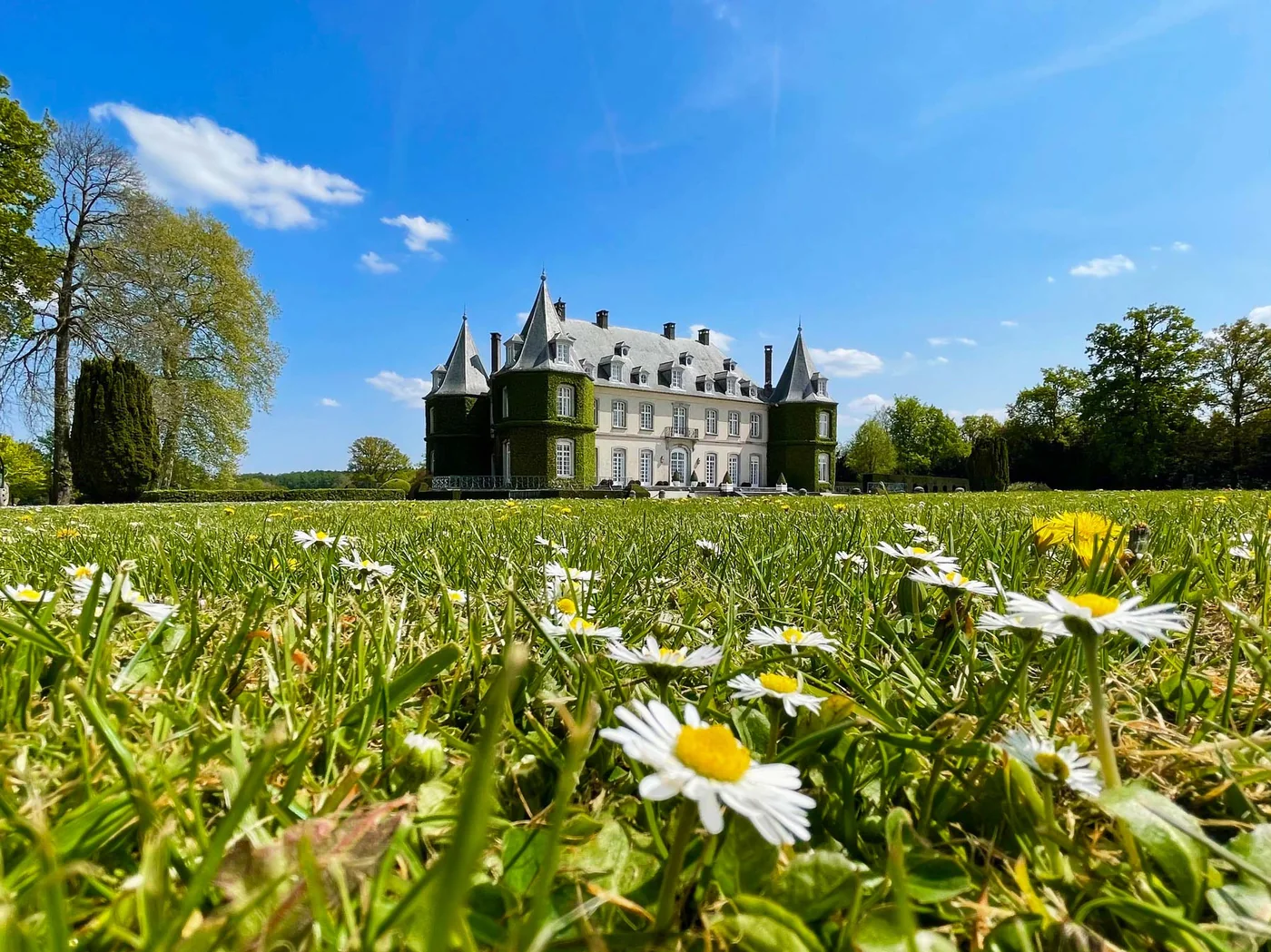Domaine régional Solvay — La Hulpe Le parc du Domaine regional Solvay et le chateau de La Hulpe, Brabant wallon