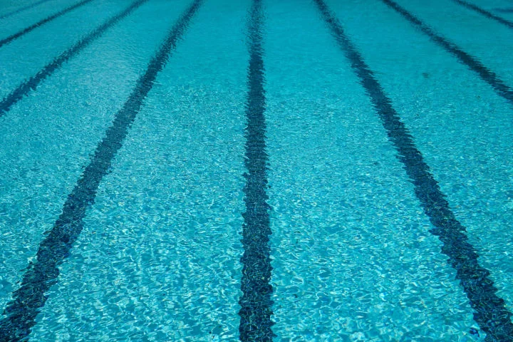 Piscines en plein air en province de Luxembourg : où nager dehors quand il fait chaud