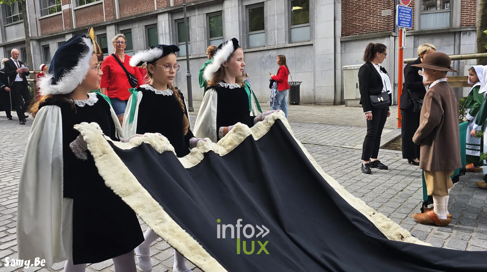 Doudou de Mons 2026 : procession de la Ducasse de sainte Waudru à Mons — photo 76