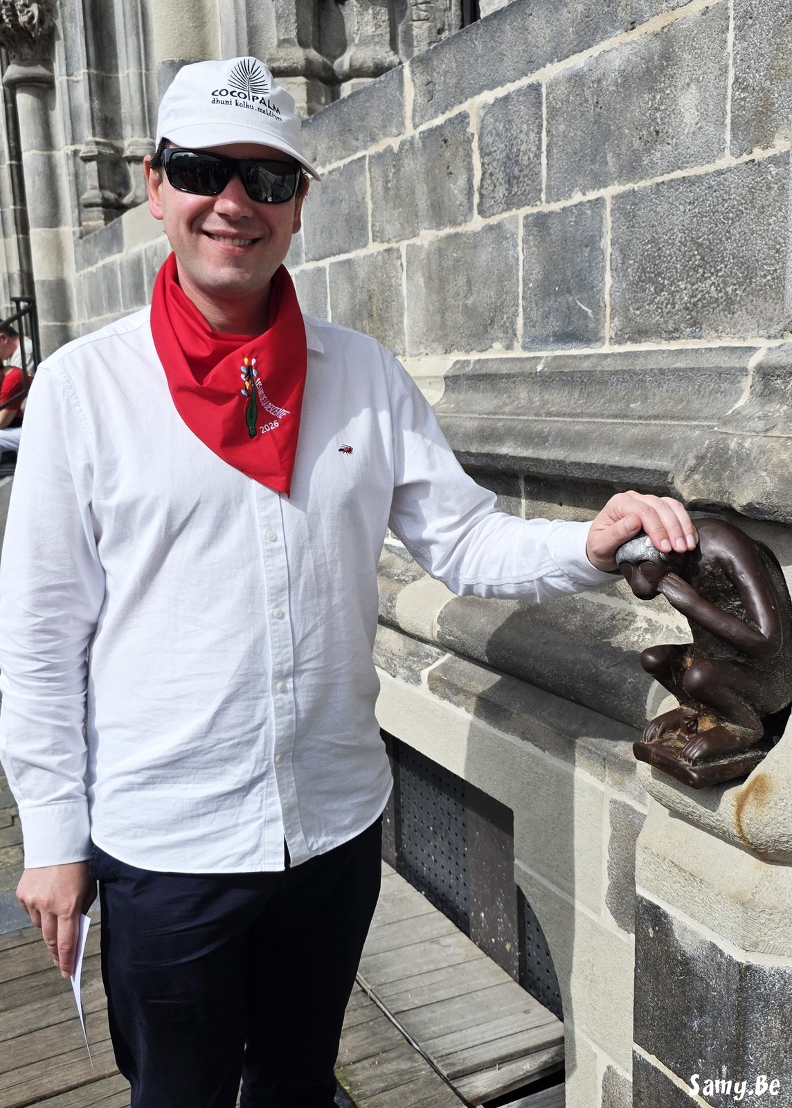 Le Singe du Grand Garde, petite statue porte-bonheur de l'Hôtel de Ville de Mons