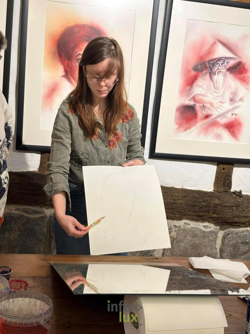 L'aquarelliste Fany Chaveriat presente ses oeuvres en galerie