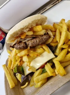 Friterie Chez Fernande à Hastière : la frite à la graisse de bœuf depuis plus de 50 ans