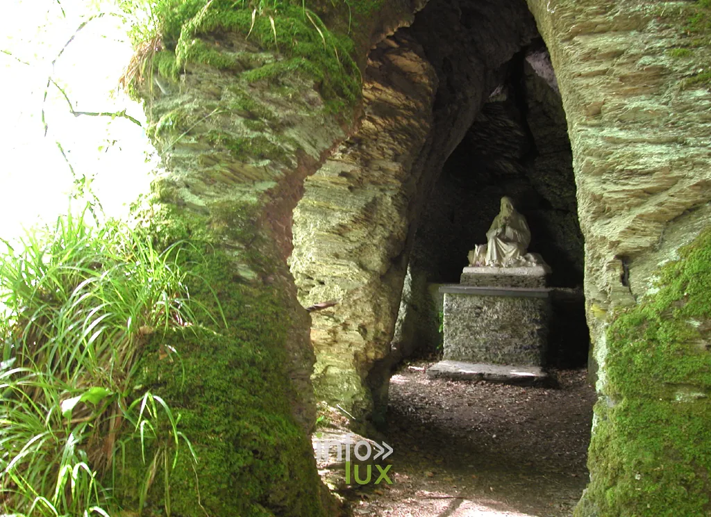 Grotte et ermitage de Saint-Remacle a Cugnon, Cugnon (Bertrix)