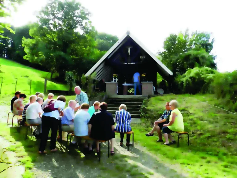La chapelle du Vî Mosti à Bassenge, vestige millénaire au cœur du cimetière