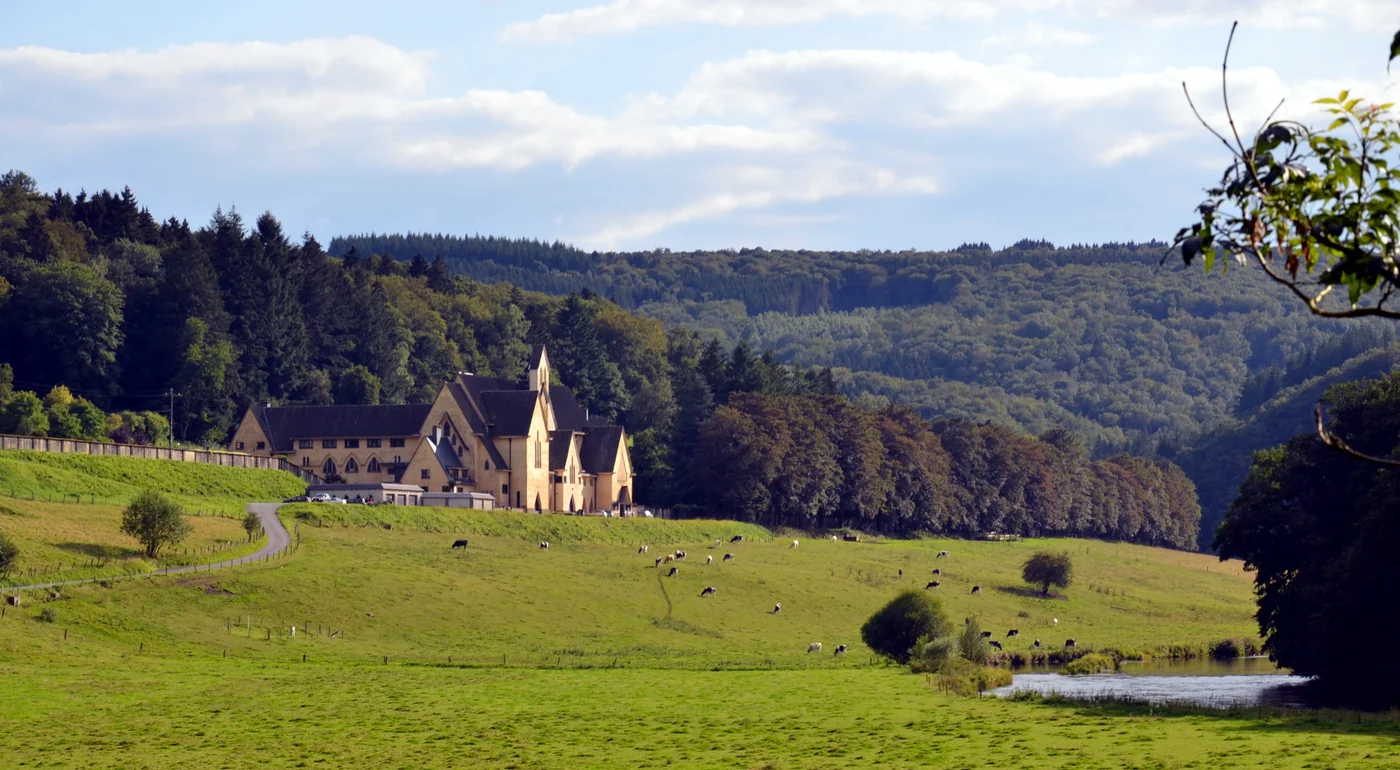 L'abbaye Notre-Dame de Clairefontaine : la mémoire cistercienne des comtes de Luxembourg