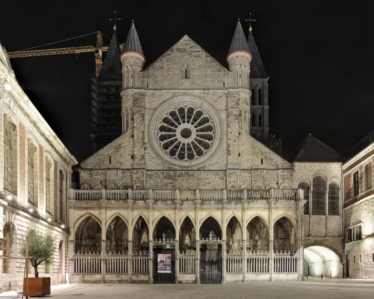 Églises, abbayes et chapelles de Wallonie : le grand dossier du patrimoine religieux