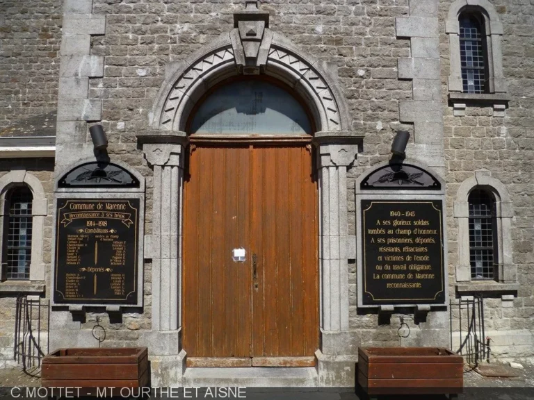 Saint-Eloi de Marenne, l’église néo-romane au sommet du village