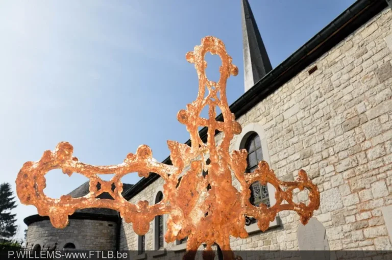 Saint-Martin de Humain : une église reconstruite après la guerre