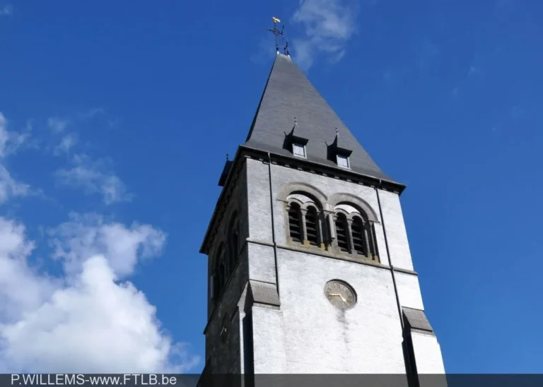 Église Saint-Étienne de Bertrix a Bertrix, province de Luxembourg