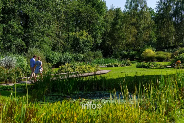 Les Jardins du Lac de Bambois : 12 jardins thématiques et baignade naturelle