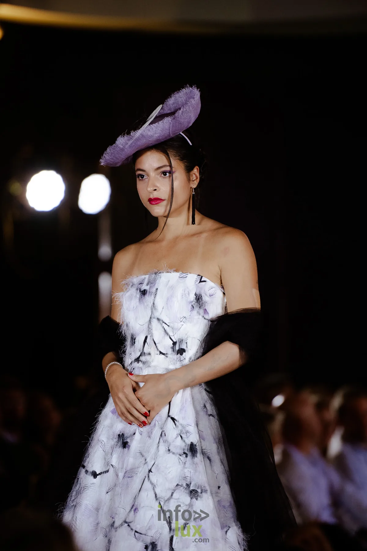 Portrait de Manon Tufano au défilé Face à la mode du Casino de Namur