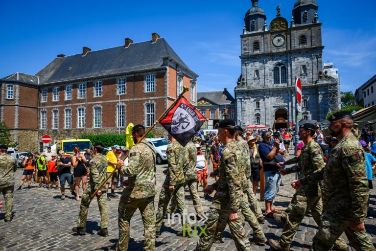 MESA 2026 jour 4 à Saint-Hubert — défilé de clôture des Chasseurs Ardennais, photo 1