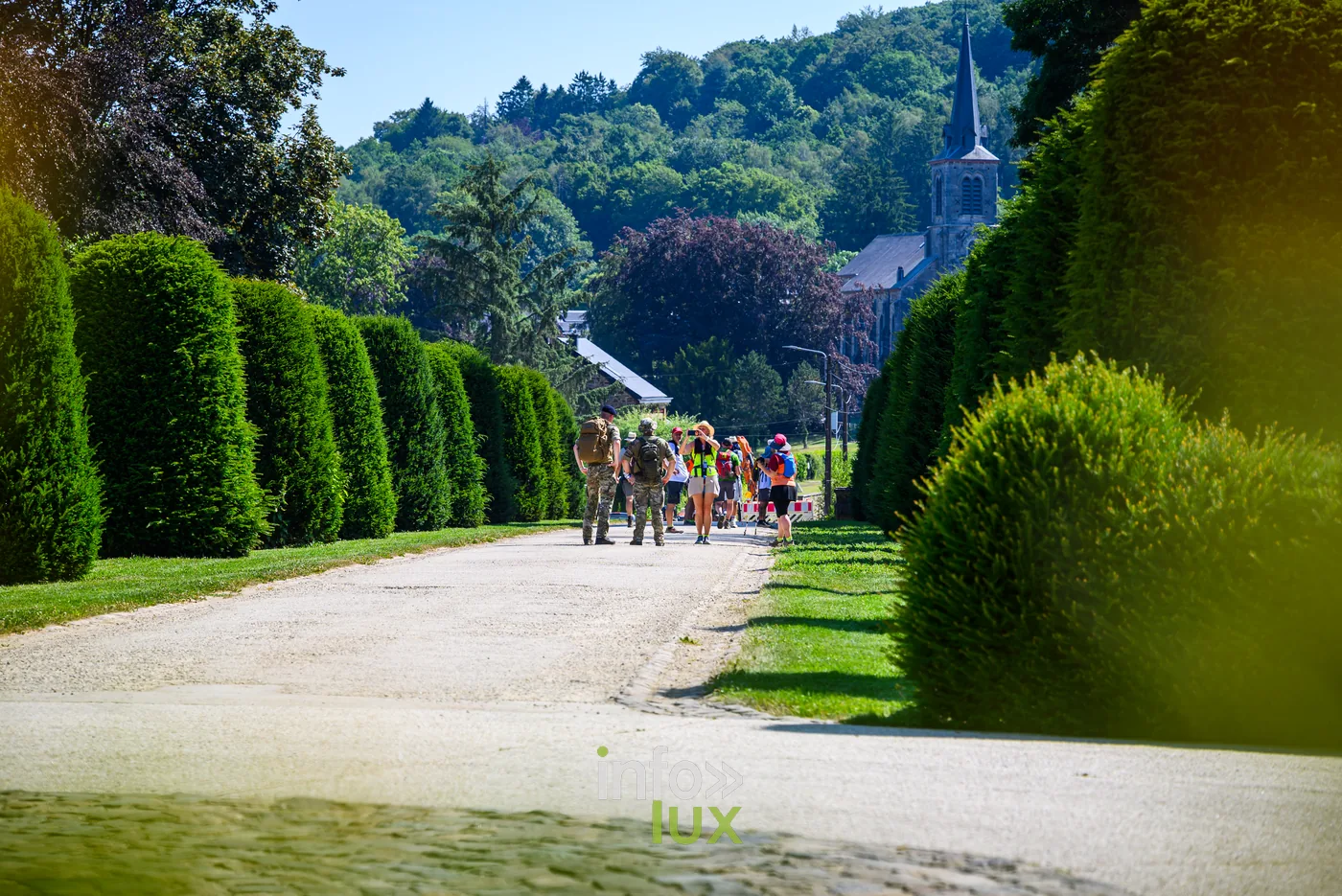MESA 2026 jour 4 à Saint-Hubert — défilé de clôture des Chasseurs Ardennais, photo 6