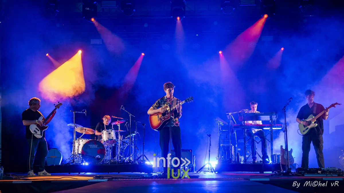 Absynthe Minded en concert — Midsummer Festival Ronse 2026, photo 13