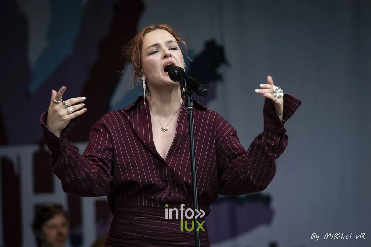 Birthe sur scène — Midsummer Festival Ronse 2026, photo 4