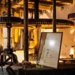 Le Moulin de Spontin sur le Bocq à Yvoir, le plus ancien moulin à eau en activité de Wallonie, province de Namur