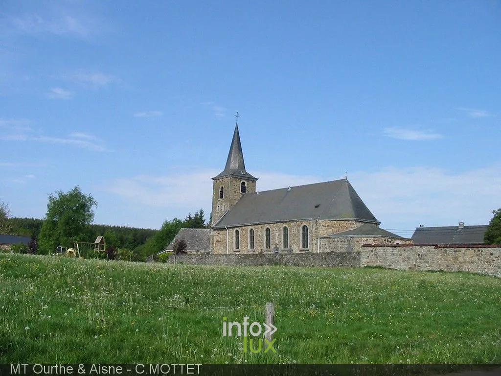L'église des Saints-Cosme-et-Damien de Hotton et sa tour romane du XIe siècle