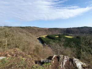 Boucle de la Semois vue du point de vue de la Croix de Saint-Remacle à Cugnon