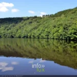 Le lac de Nisramont et le barrage sur l'Ourthe
