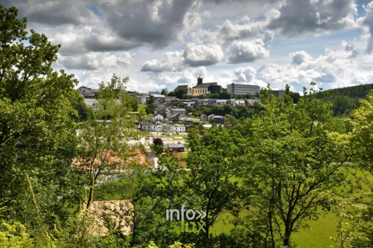 Neufchâteau > Points de vue > La vallée du Lac