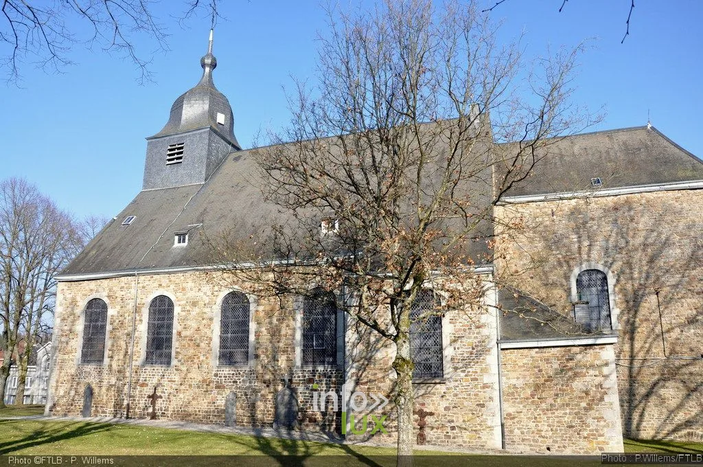 La collégiale Saint-Monon de Nassogne — patrimoine religieux de la province de Luxembourg