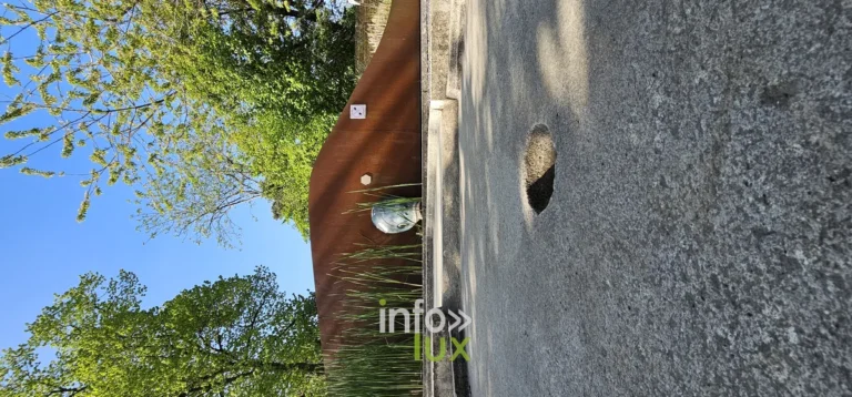 Hotton > Riveo : la rivière, ses aquariums et son mini-golf dans les jardins