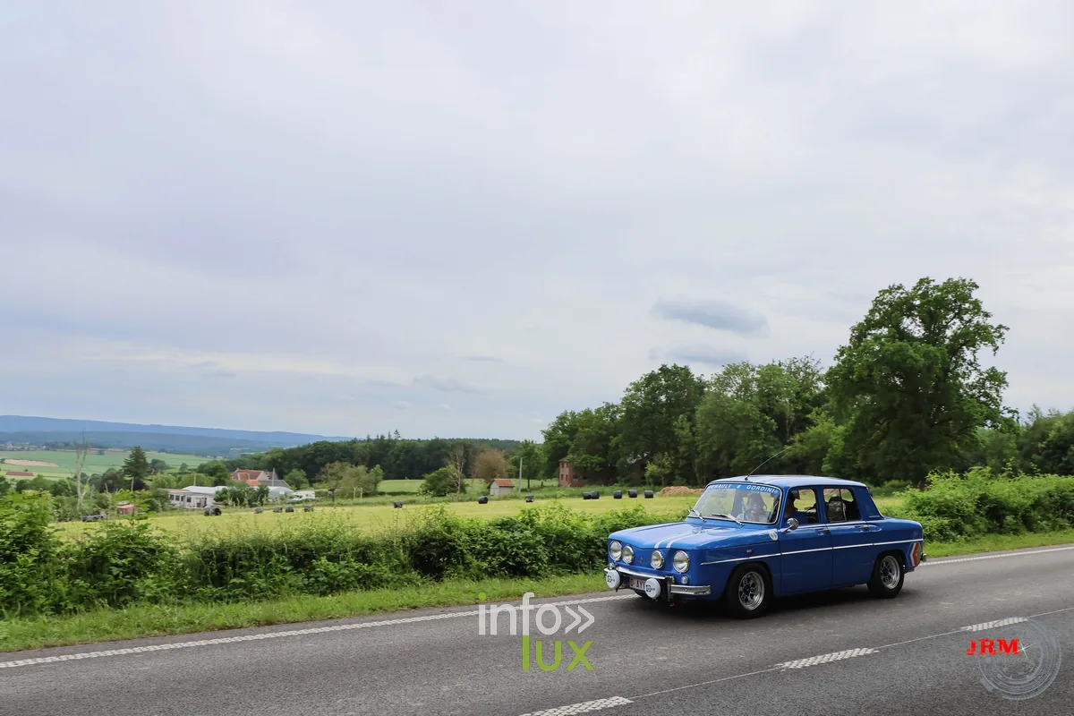 Salon Vintage et Rallye Oldtimer au château de Tancrémont (Pepinster), photo Jérémy Leboutte