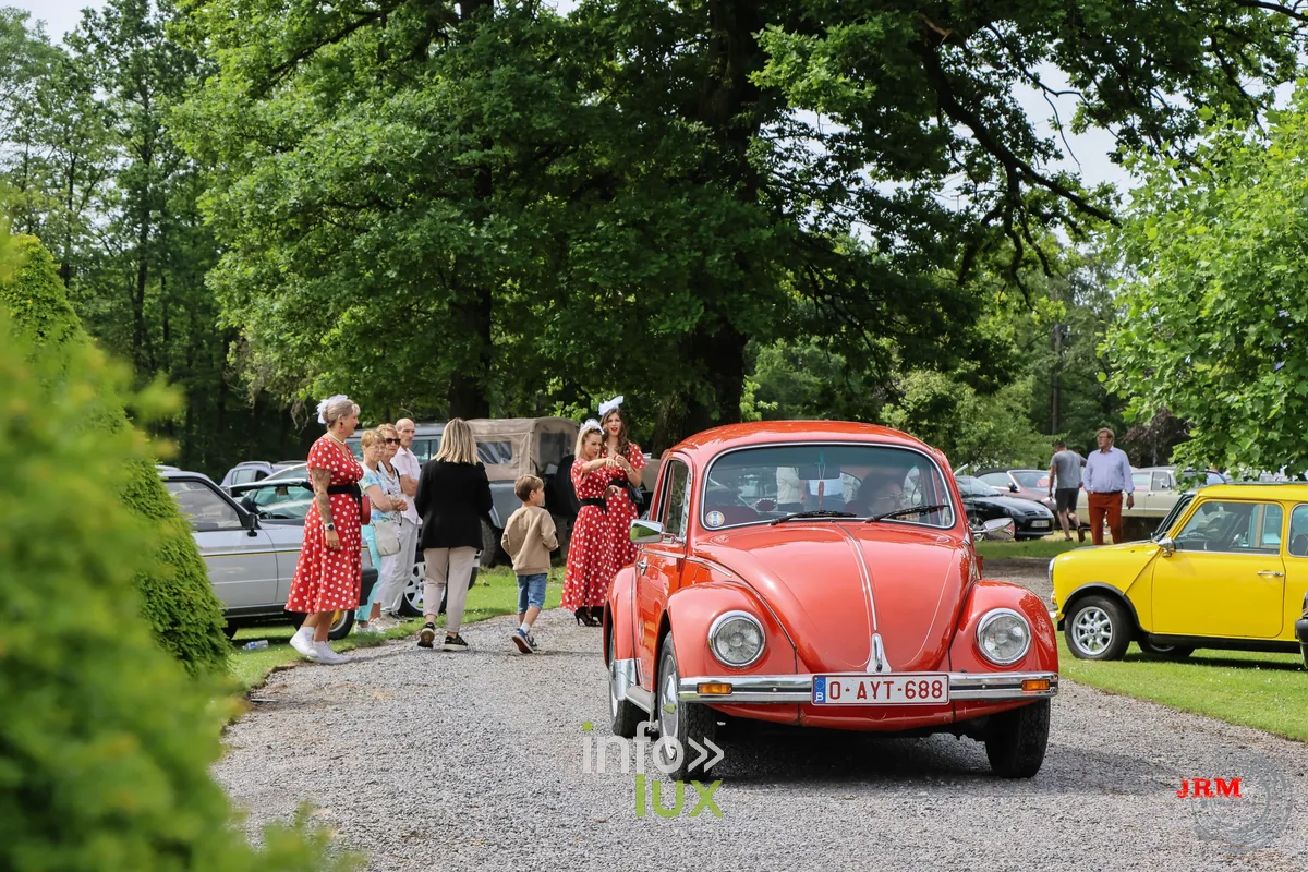 Salon Vintage et Rallye Oldtimer au château de Tancrémont (Pepinster), photo Jérémy Leboutte