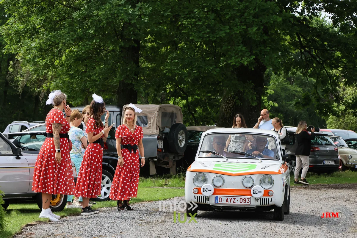 Salon Vintage et Rallye Oldtimer au château de Tancrémont (Pepinster), photo Jérémy Leboutte
