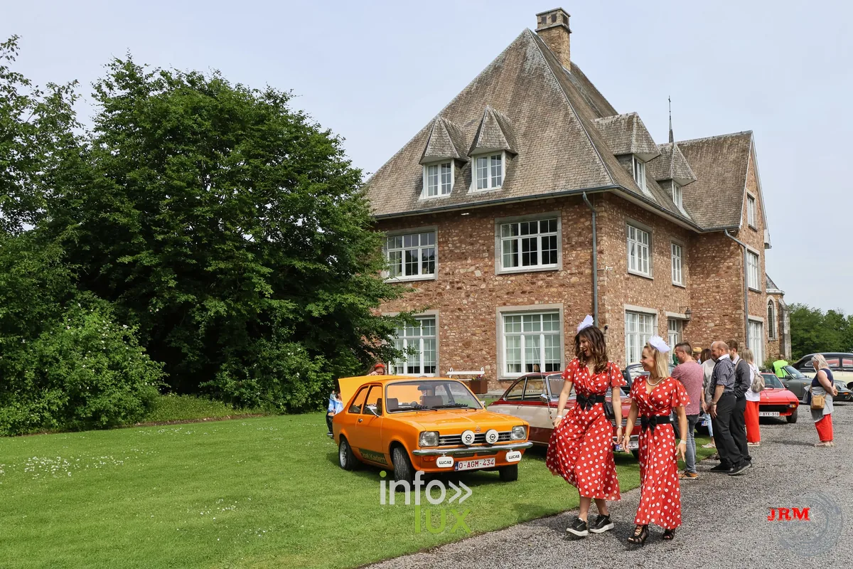 Salon Vintage et Rallye Oldtimer au château de Tancrémont (Pepinster), photo Jérémy Leboutte