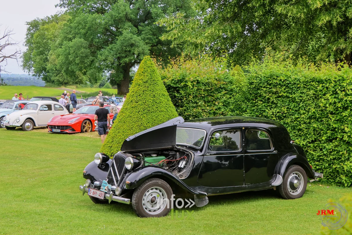 Salon Vintage et Rallye Oldtimer au château de Tancrémont (Pepinster), photo Jérémy Leboutte