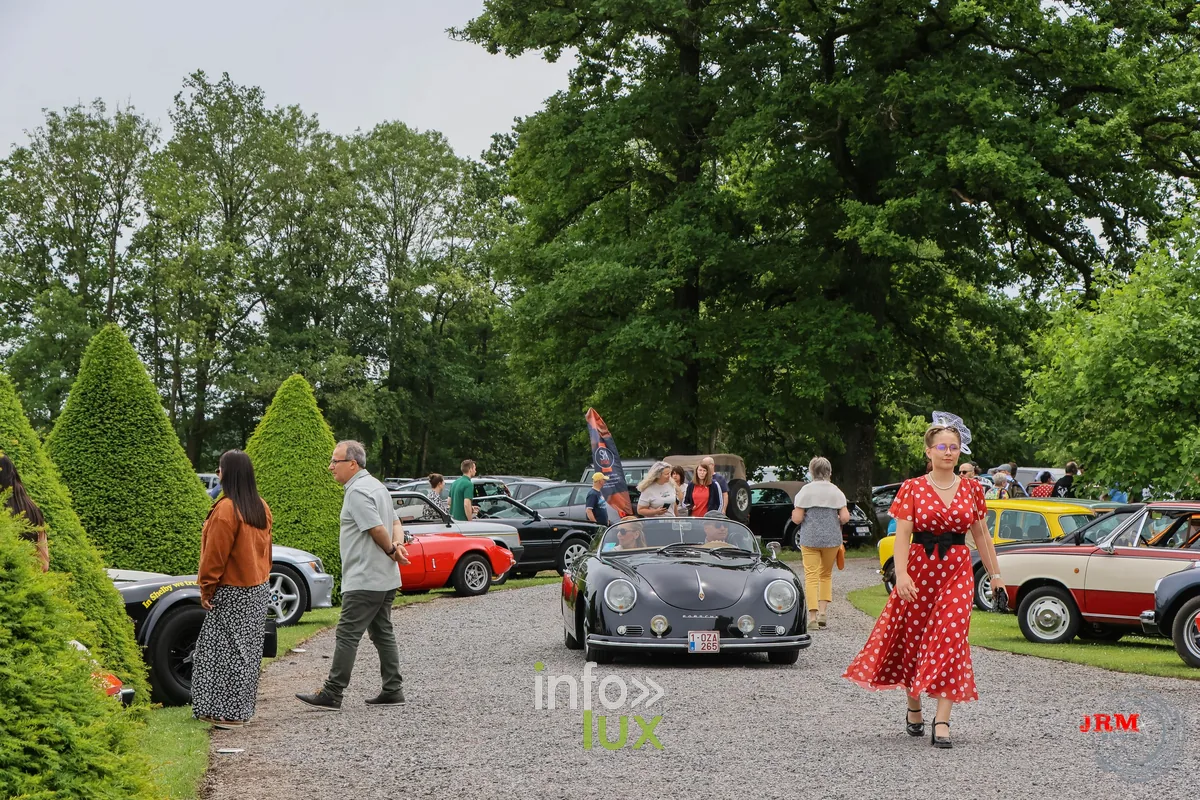 Salon Vintage et Rallye Oldtimer au château de Tancrémont (Pepinster), photo Jérémy Leboutte