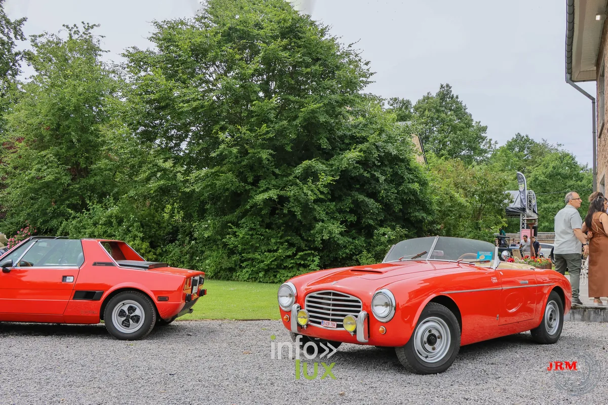 Salon Vintage et Rallye Oldtimer au château de Tancrémont (Pepinster), photo Jérémy Leboutte