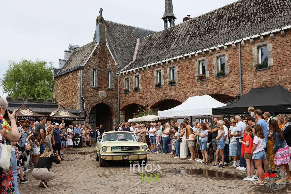 Salon Vintage et Rallye Oldtimer au château de Tancrémont (Pepinster), photo Jérémy Leboutte