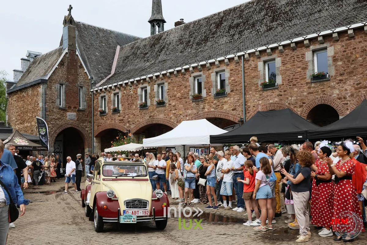 Salon Vintage et Rallye Oldtimer au château de Tancrémont (Pepinster), photo Jérémy Leboutte