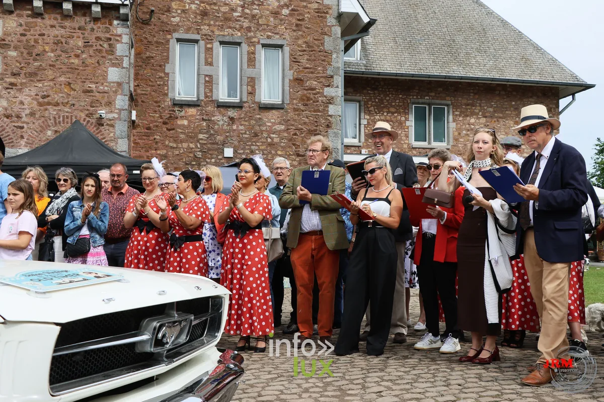 Salon Vintage et Rallye Oldtimer au château de Tancrémont (Pepinster), photo Jérémy Leboutte