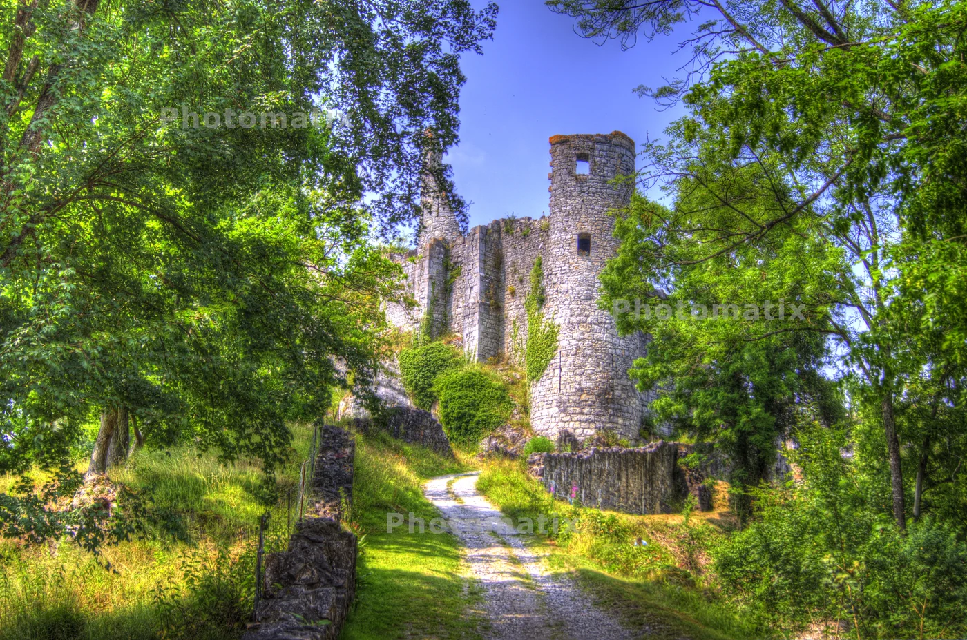 Les ruines du château fort de Montaigle — Falaën, un des Plus Beaux Villages de Wallonie (Onhaye, province de Namur)