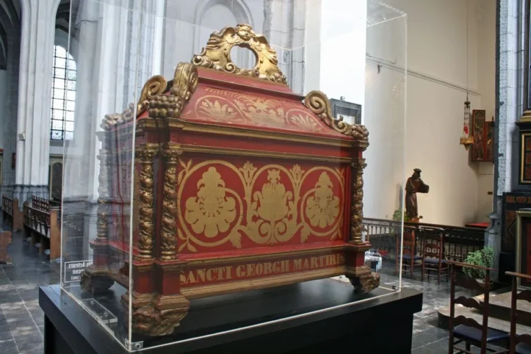 Mons > Balade > Visite guidée: Mythes et légendes