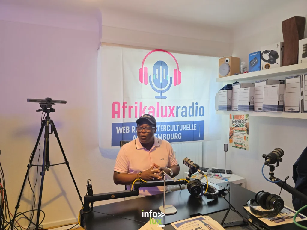 AFRIKALUX RADIO