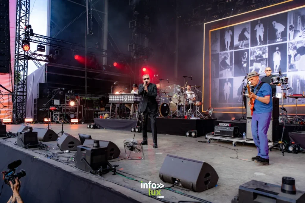 Madness en concert aux Nuits Secrètes 2026 à Aulnoye-Aymeries